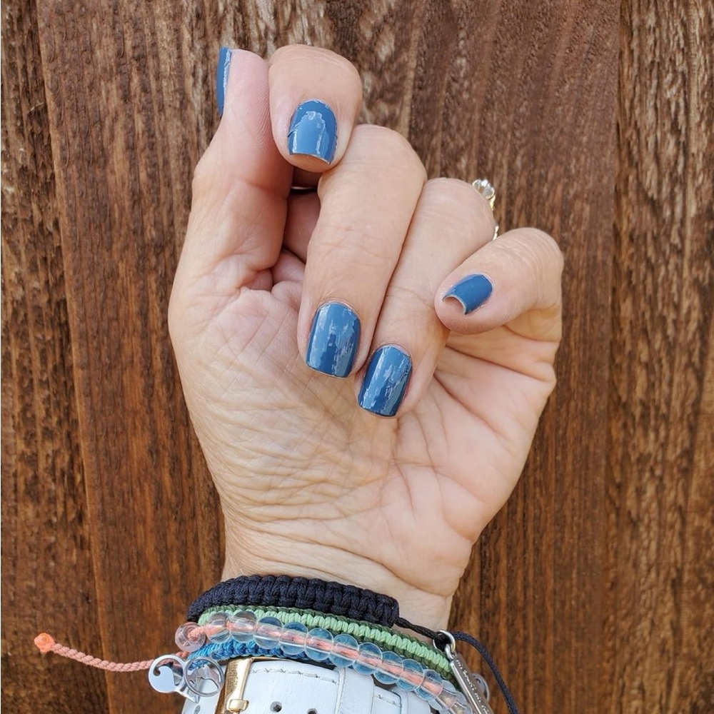 Color Street: Slate of Mind | Blue Gray Fall Winter Solid Crème Cool Muted - Picture 7 of 13